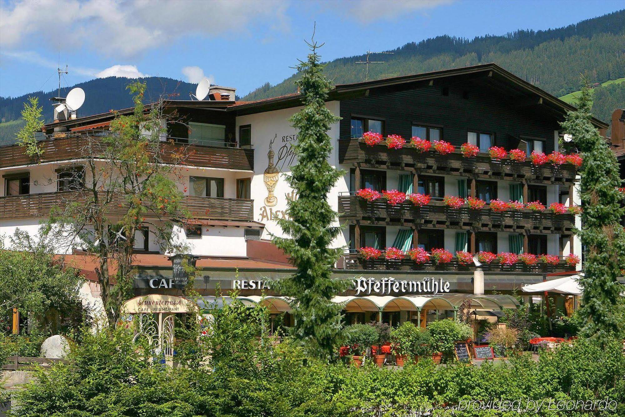 Hotel Alexander Kirchberg in Tirol Eksteriør bilde
